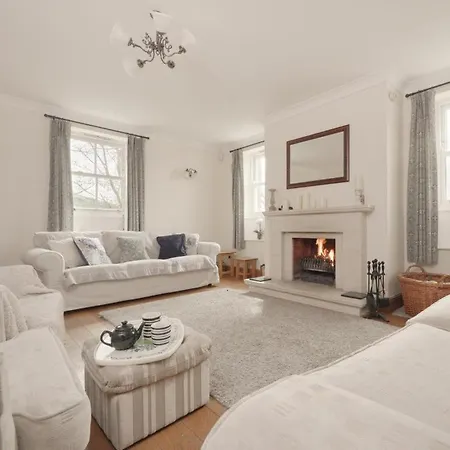 Dom wakacyjny 4 Bed In Sz434